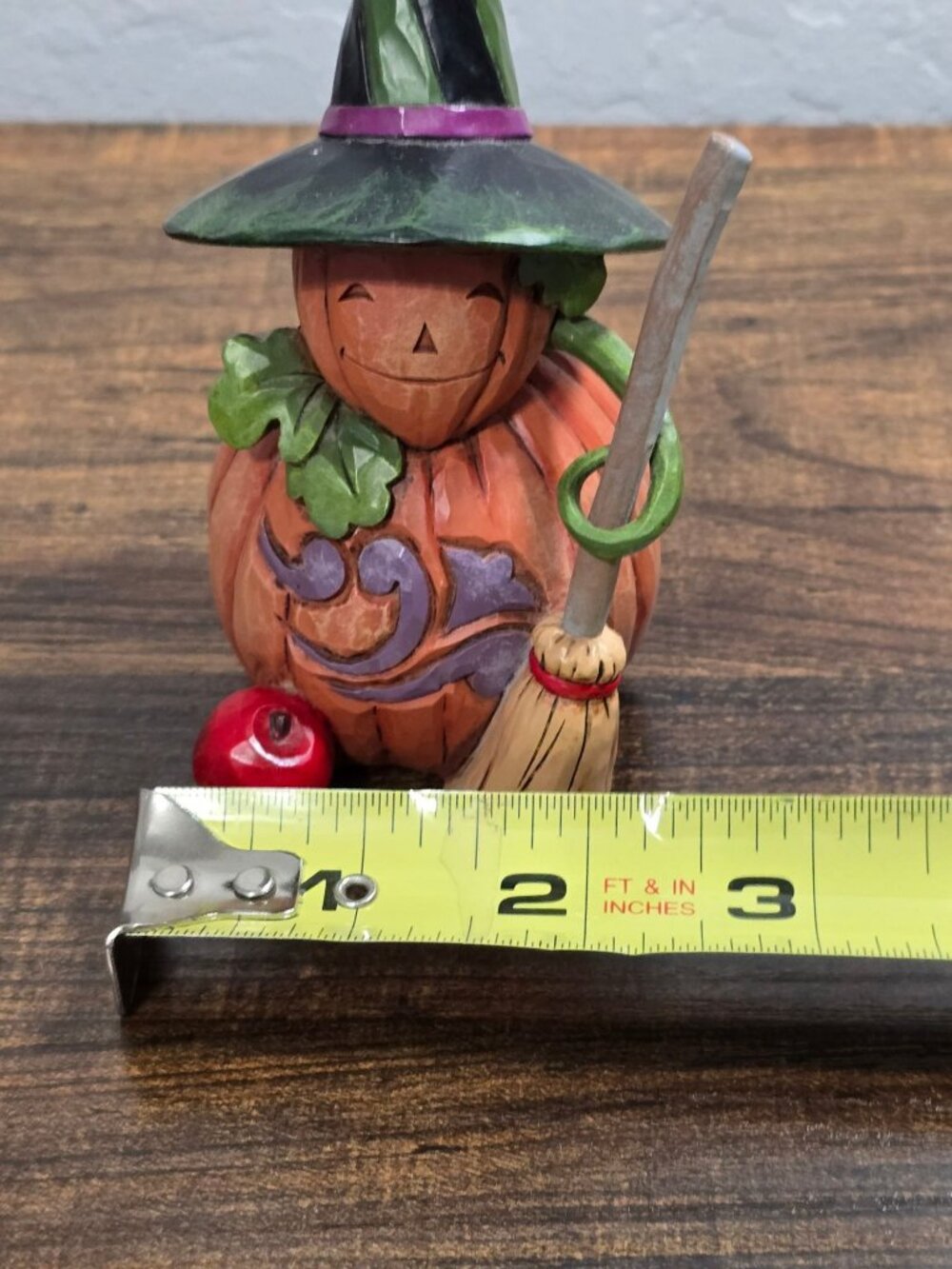 Jim Shore "Come As You Aren't" Stacked Pumpkin Witch Figurine Heartwood Creek - Picture 8 of 8